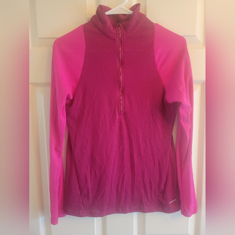 Medium Patagonia capelene 2 half zip shirt